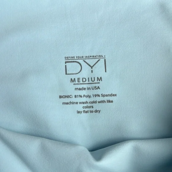 DYI Take Control Crop Leggings - Picture 3 of 4